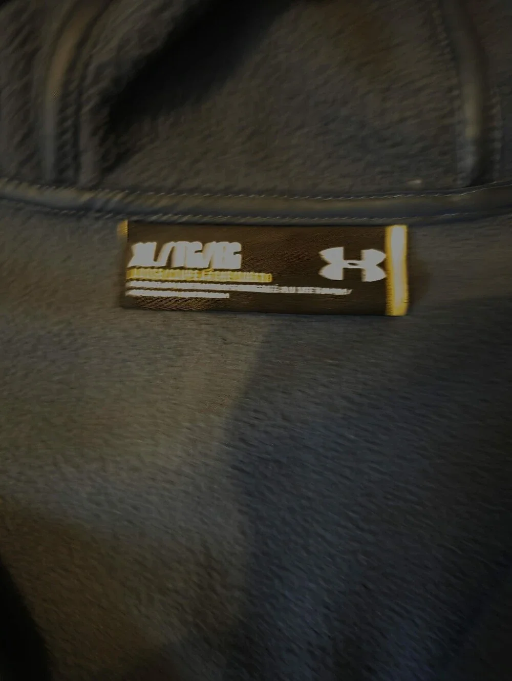 Under Armour Men’s Light Gray Full-Zip Performance Jacket with Black Hood